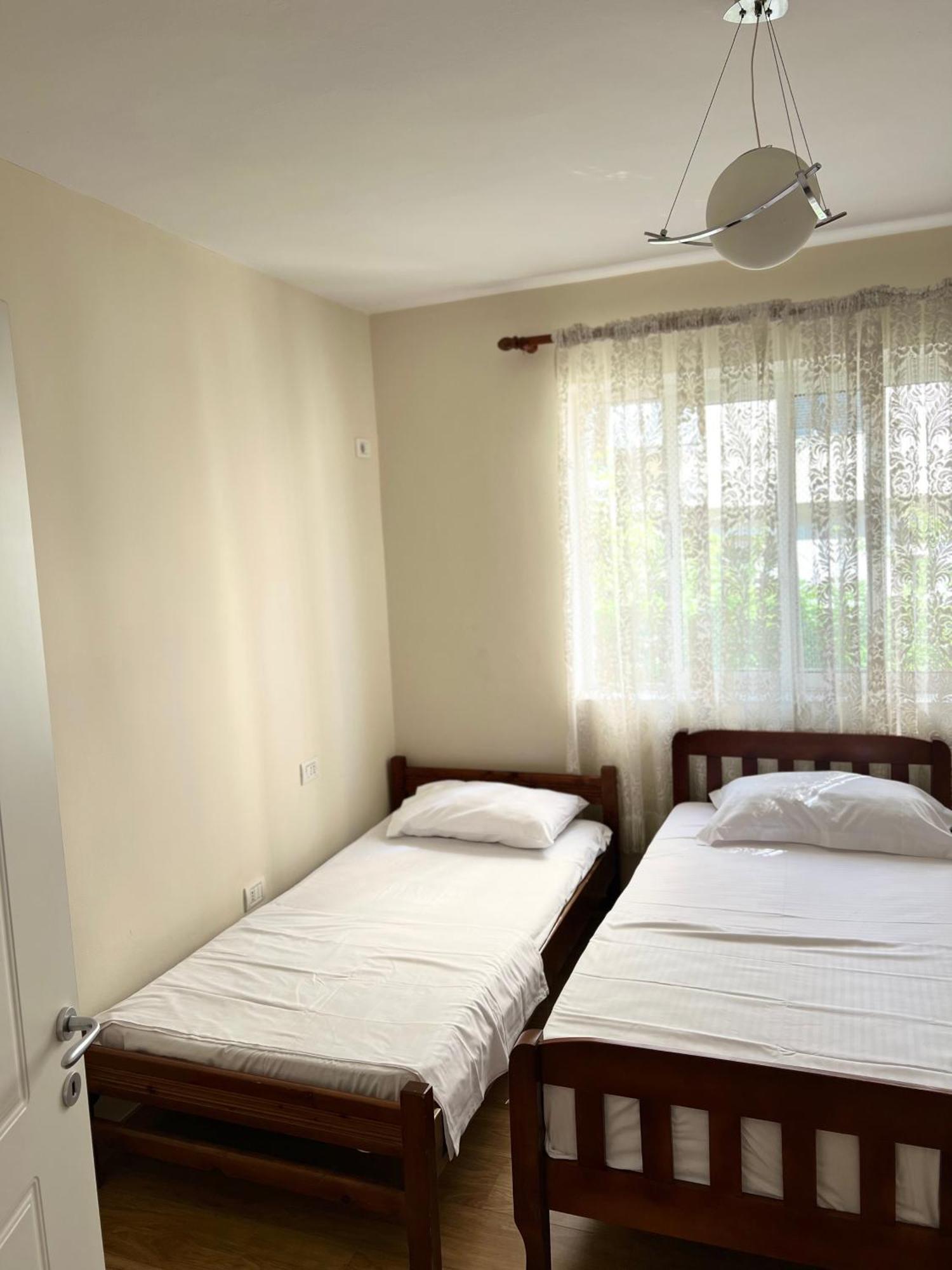 Skanderbeg Square Apartment Тирана Екстериор снимка
